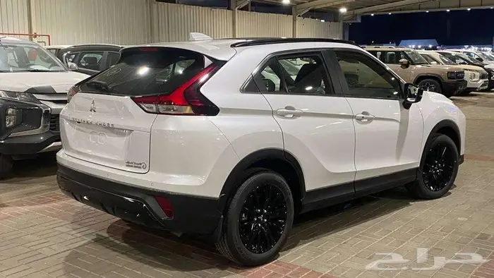 ميتسوبيشي اكليبس كروس فل موديل 2025 3