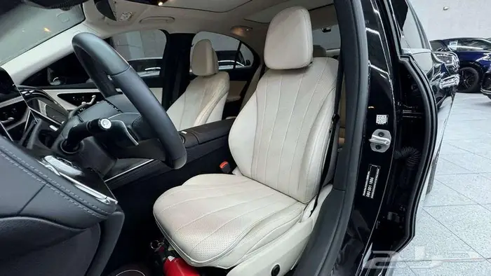 2025مرسيدس إي 200 MERCEDES E 11