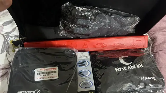 اغراض جيب لكزس المديل الجديد من 22 الى 25 1