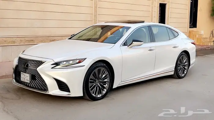 لكزس LS500 فل كامل 2020 نظيفة جدا 10