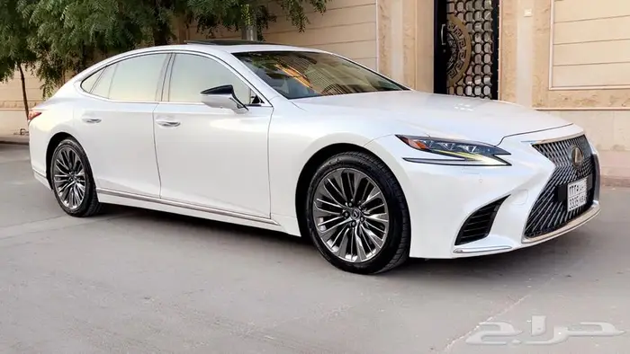لكزس LS500 فل كامل 2020 نظيفة جدا 9
