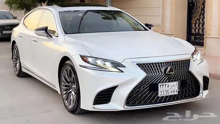 لكزس LS500 فل كامل 2020 نظيفة جدا 22
