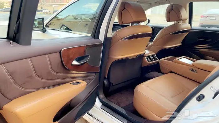لكزس LS500 فل كامل 2020 نظيفة جدا 30