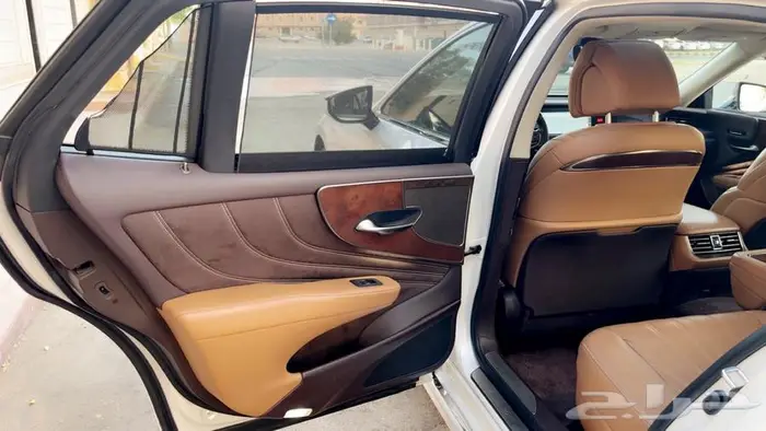لكزس LS500 فل كامل 2020 نظيفة جدا 43