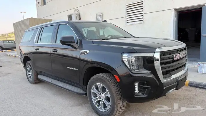 جي ام سي يوكن XL طويل 2024 اسود سعودي 3