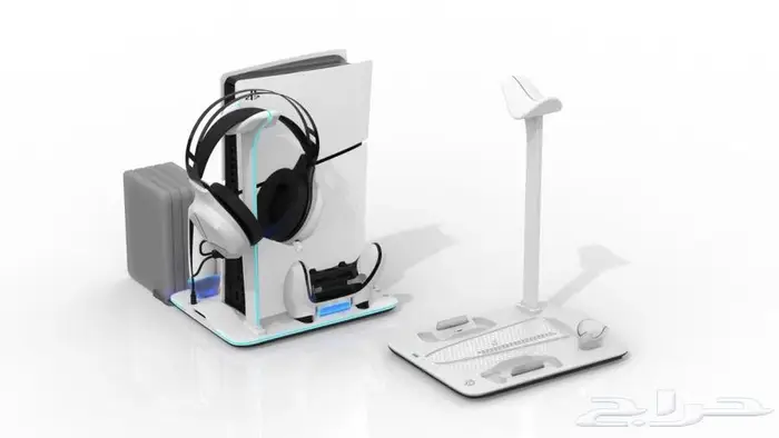 بلايستيشن 5 سليم مع قاعدة حقته وثلاث العاب جديد مع ضمان 3