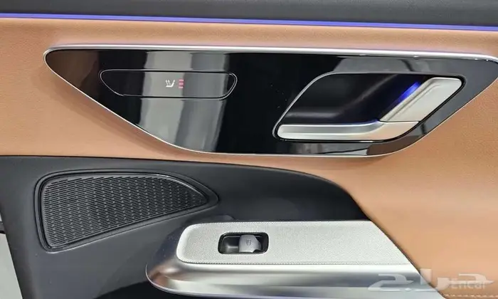 مرسيدس E200 2025 - وارد كوريا 18