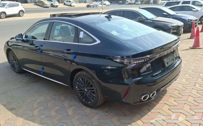 شيري اريزو 8 موديل 2025 اقوي عروض كاش واقساط 5