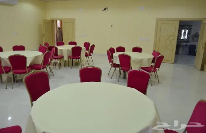 للبيع استراحة كبيره وراقيه تفتح على الدايري حي المملكه 6