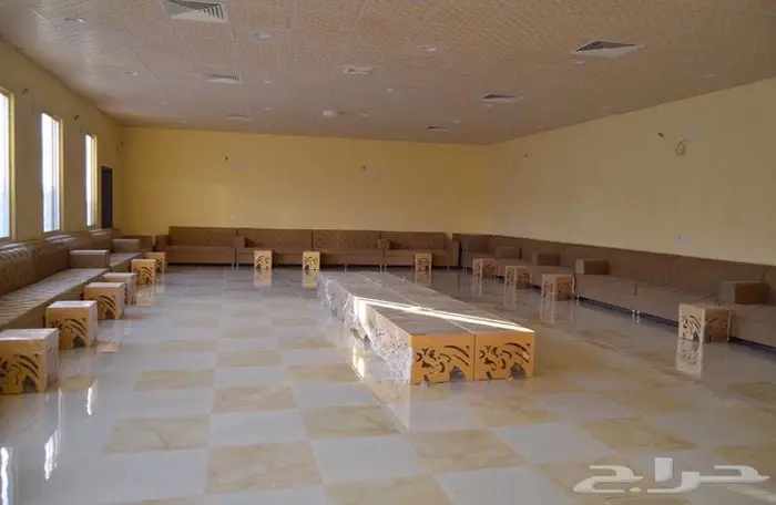 للبيع استراحة كبيره وراقيه تفتح على الدايري حي المملكه 7