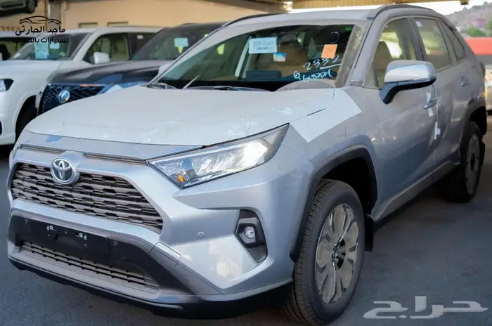 راف فور XLE 2025 فتحه سقف بنزين ب114.500 شامل الضريبة 0