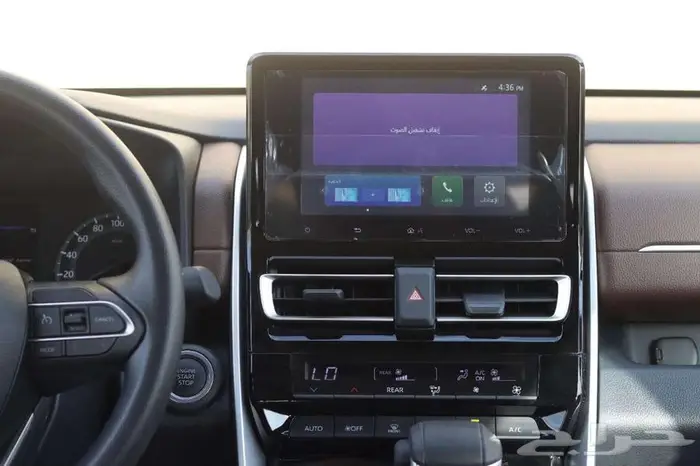 تويوتا انوفا بنزين GLموديل 2024 10