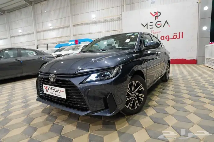 تويوتا يارس Y  نص فل 2026   الأناقة والاقتصاد في سيارة 3