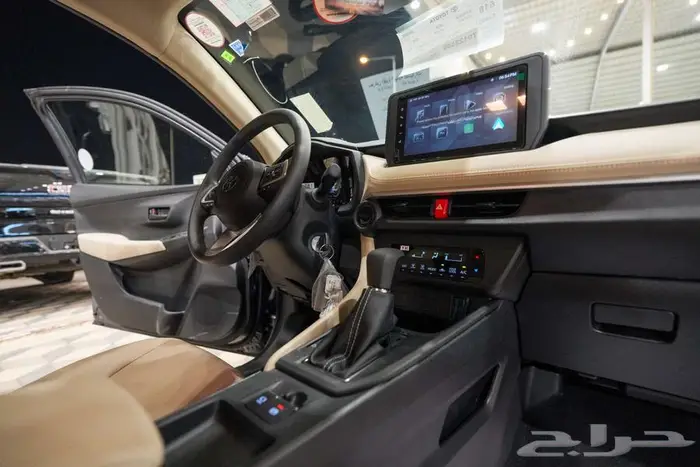 تويوتا يارس Y  نص فل 2026   الأناقة والاقتصاد في سيارة 17