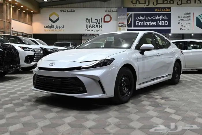 تويوتا كامري 2025 استاندر طيس بالنقد والتقسيط 0