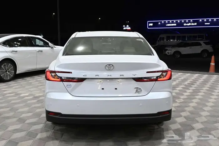 تويوتا كامري 2025 استاندر طيس بالنقد والتقسيط 3