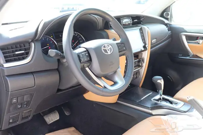 تويوتا فورتشنر VX3 فل الرياضية بنزين سعودي 2025 افضل سعر 2