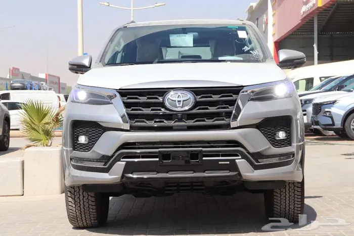 تويوتا فورتشنر VX3 فل الرياضية بنزين سعودي 2025 افضل سعر 6