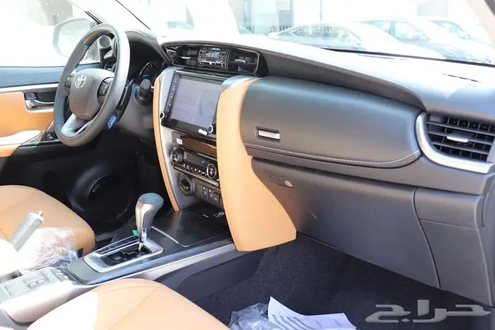 تويوتا فورتشنر VX3 فل الرياضية بنزين سعودي 2025 افضل سعر 16