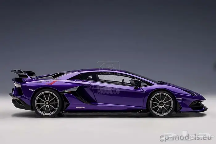 Lamborghini Aventador SVJ (2019)  AUTOart 1 18 مجسم 10