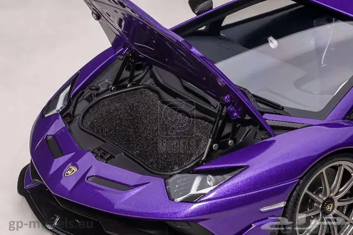 Lamborghini Aventador SVJ (2019)  AUTOart 1 18 مجسم 12