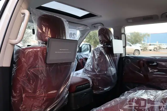 نيسان باترول بلاتينيوم 2024 محرك 4000CC كاش وبنوك 11