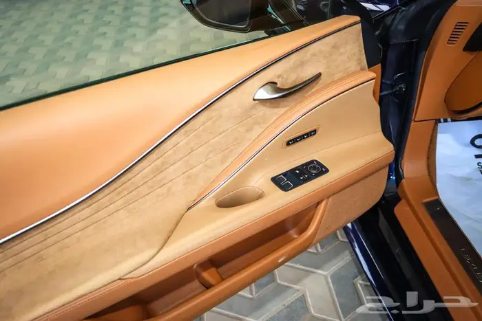 لكزس ال سي 500 موديل 2018 13