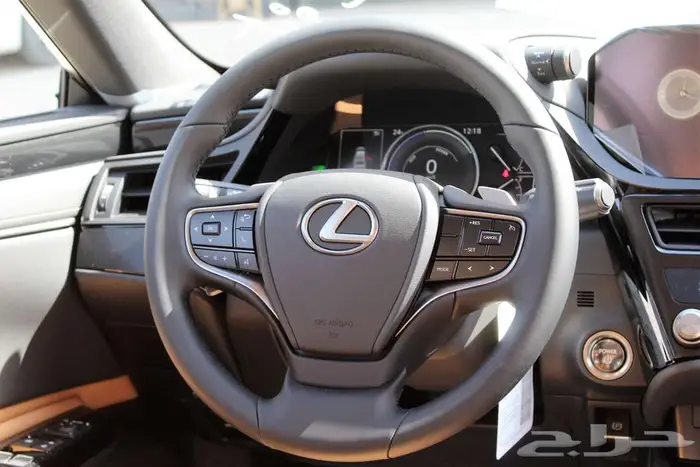 لكزس - ES300 Ah هايبرد - 2025 - خليجي 12