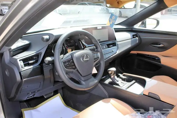 لكزس - ES300 Ah هايبرد - 2025 - خليجي 11