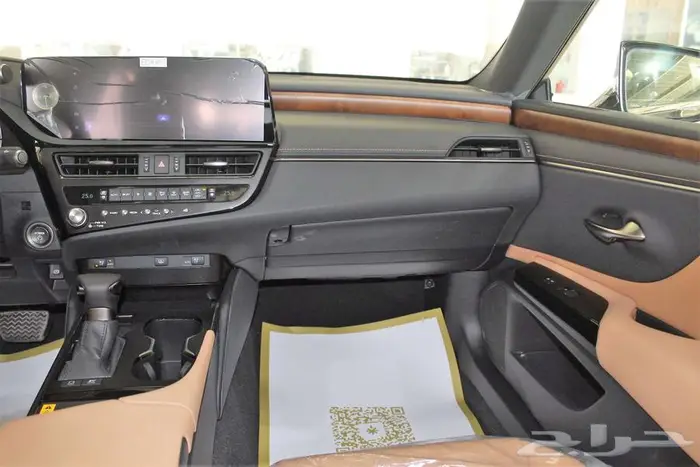 لكزس - ES300 Bh هايبرد - 2025 نص فل - خليجي 9