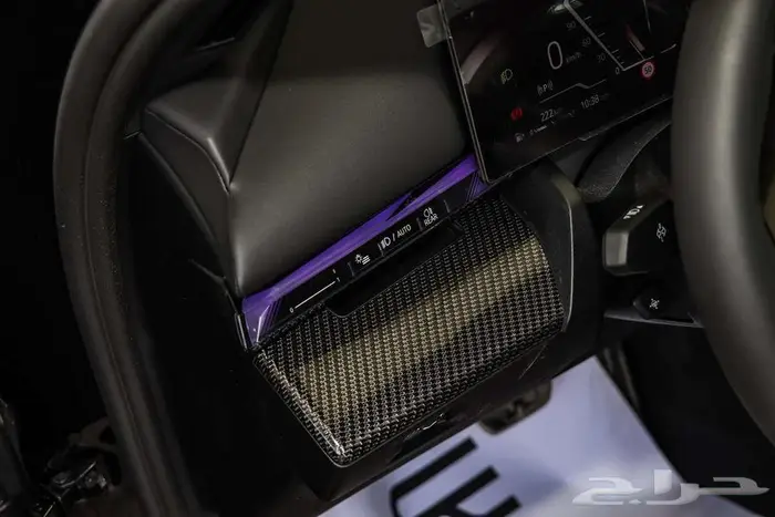 BMW 520 MKIT 2026 اسود داخل عنابي 14