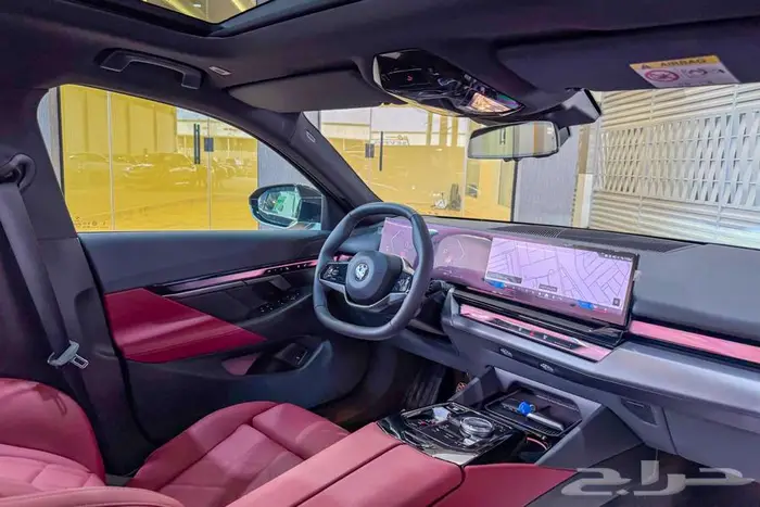 BMW 520i LAXURY 2025 رمادي غامق 7