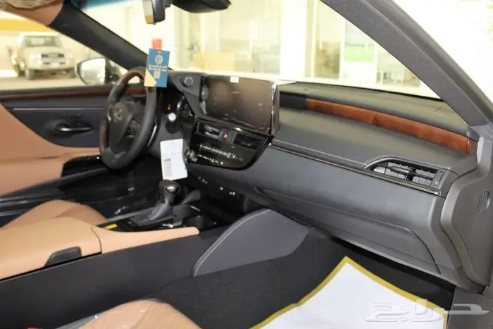 لكزس - ES350 CC بلس - خليجي - 2025 _رادار وخروج من مسار 19