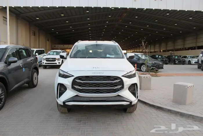 ايسوزو ام يو اكس فل كامل 2025 استلام فوري 0