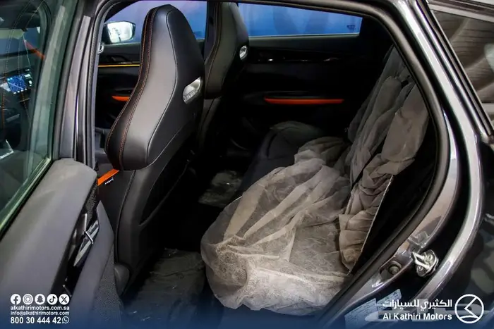 شانجان يوني في 2.0 سبورت اتوماتيك 2025 و 2026 21