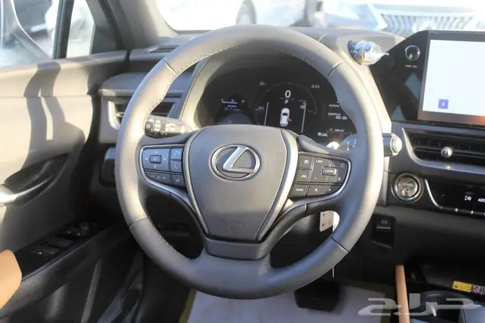 لكزس - UX 300 - CH - فل كامل - هايبرد - خليجي - 2025 7