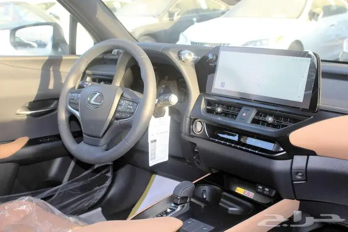 لكزس - UX 300 - CH - فل كامل - هايبرد - خليجي - 2025 9