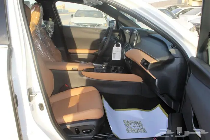 لكزس - UX 300 - CH - فل كامل - هايبرد - خليجي - 2025 8