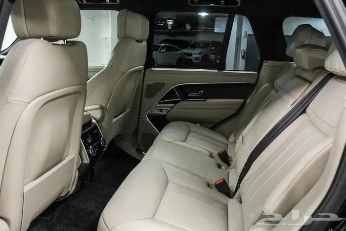 رنج روفر فوج 2024 V8 مواصفات عالية بسعر لقطة 5