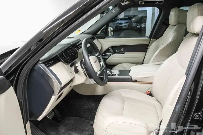 رنج روفر فوج 2024 V8 مواصفات عالية بسعر لقطة 4