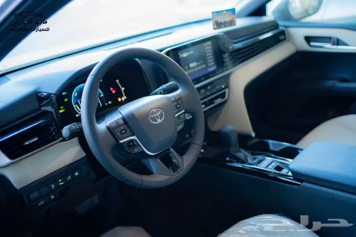 تويوتا كامري E-PLUS هايبرد 2025 ب 114.500 شامل الضريبة 6