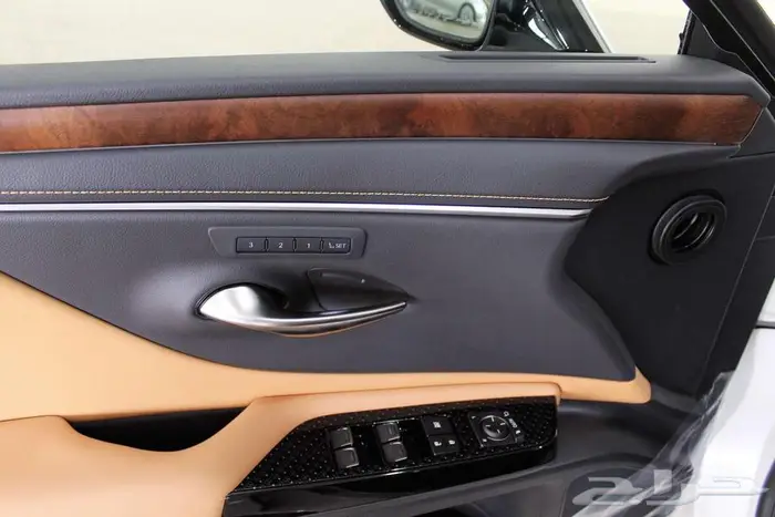 لكزس - ES250 لاكجيري - 2025 -خليجي- نص فل. 3