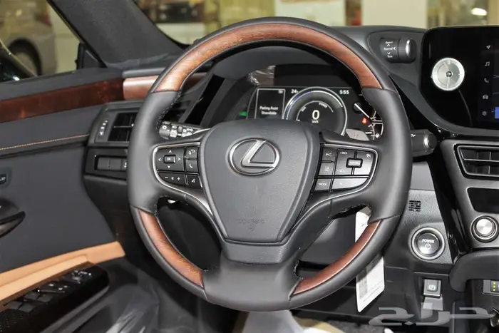 لكزس - ES300 HH هايبرد - 2025 - فل كامل - خليجي 9