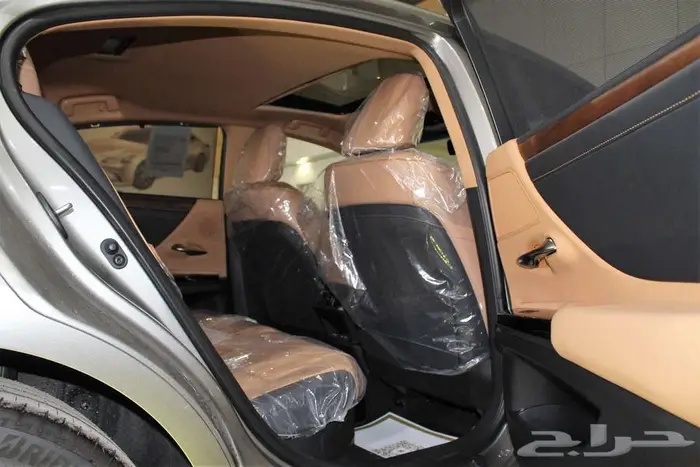 لكزس - ES300 HH هايبرد - 2025 - فل كامل - خليجي 13