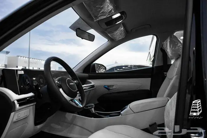 هونداي توسان سمارت مكينه 1.6 لون اسود موديل 2025 12