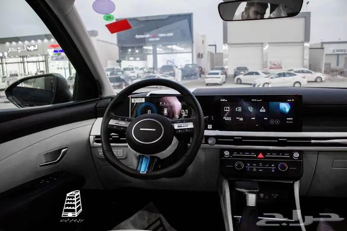 هونداي توسان سمارت مكينه 1.6 لون اسود موديل 2025 14