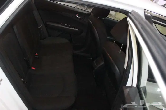 اوبتيما 2020 ابيض لولي بطاقة جمركية بوية بلدها 37