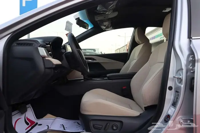 تويوتا كامري E بنزين 2025 سعودي اقل سعر 17