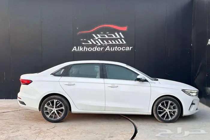 جيلي امجراند فل كامل 2025 لدى شركة عبدالمجيد الخضر 3