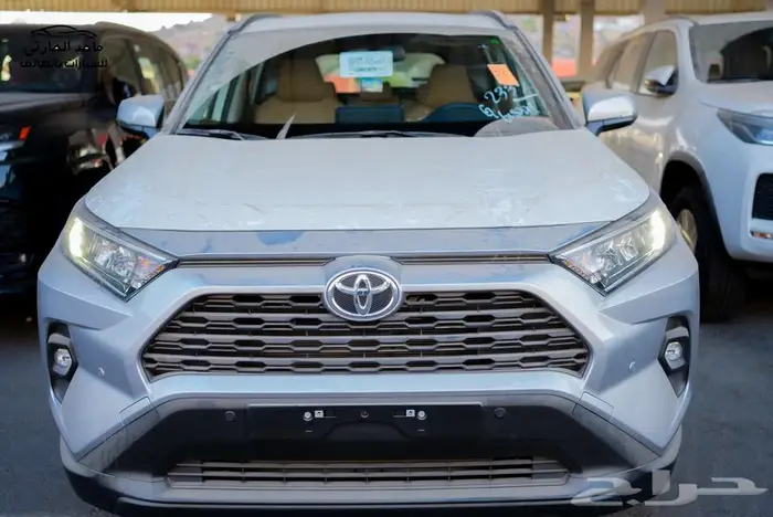 راف فور XLE 2025 فتحه سقف بنزين ب114.500 شامل الضريبة 2